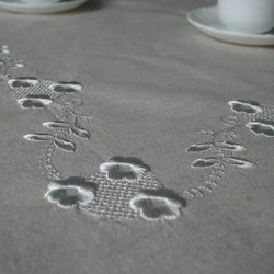 tablecloth1.jpg