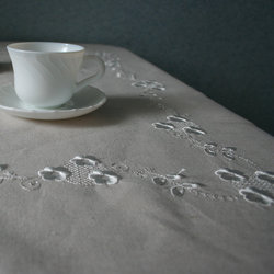 tablecloth4.jpg