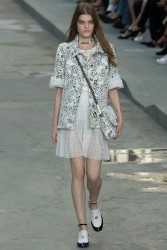 chanel-pfw-rtw-spring-2015-runway-50.jpg