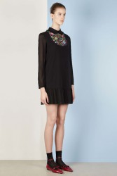 127922916_51redvalentino.jpg