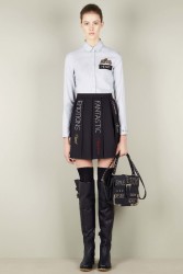 127922969_09redvalentino.jpg