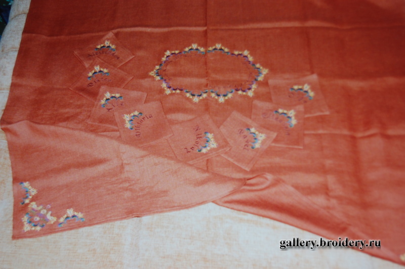 Терракотовая скатерть с салфетками