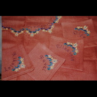 Салфетки поближе...