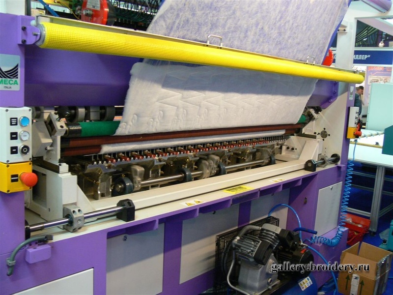 Вышивальная машина. 