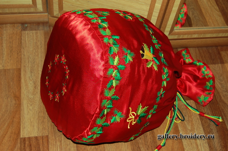 Ой! Упал! стало видно донышко...