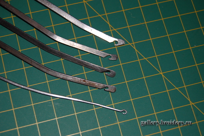 Для разного вида пряжи удобны разные крючки