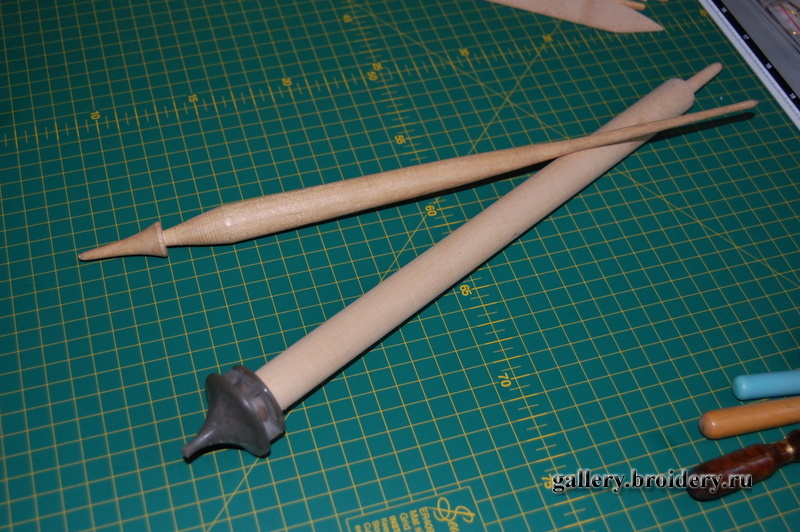 А это веретена. В ткачестве не нужны...