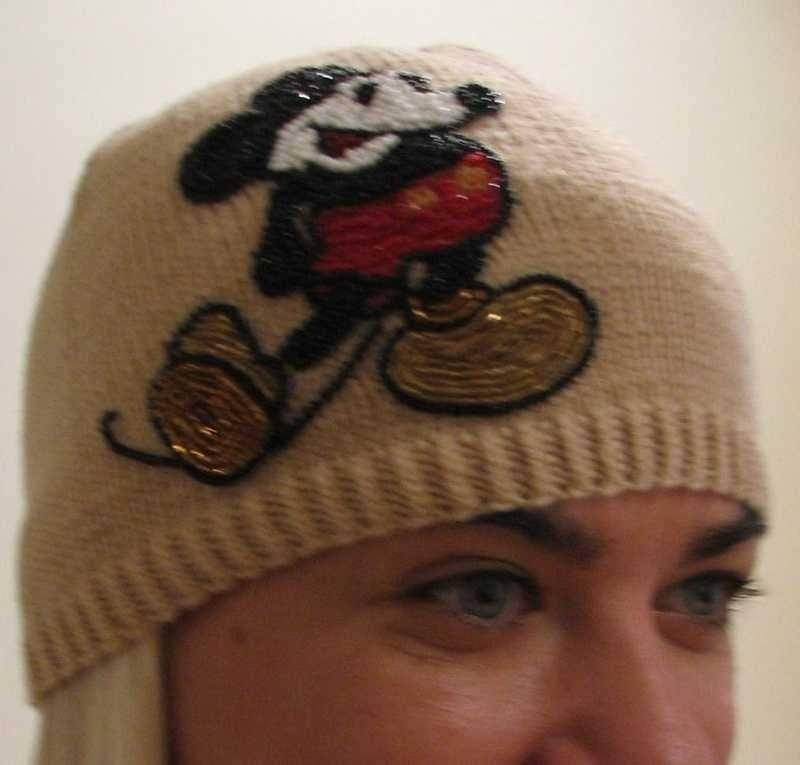 шапка "Микки Маус" - вышивка бисером
