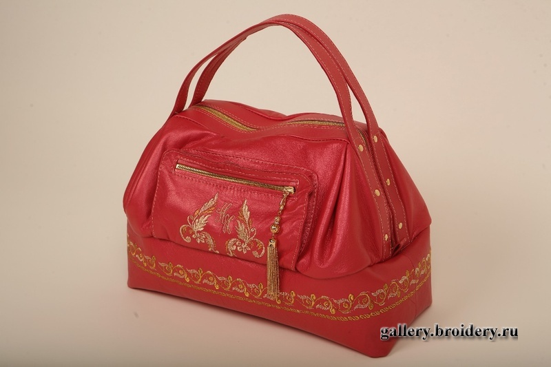 Сумка с машинной вышивкой. 