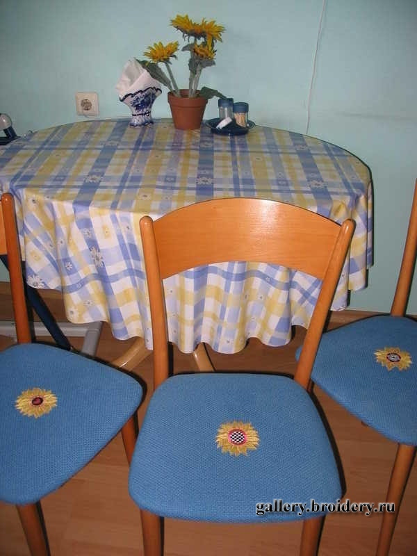 Стулья