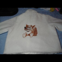 Лисенок на свитере. Машинная вышивка. 