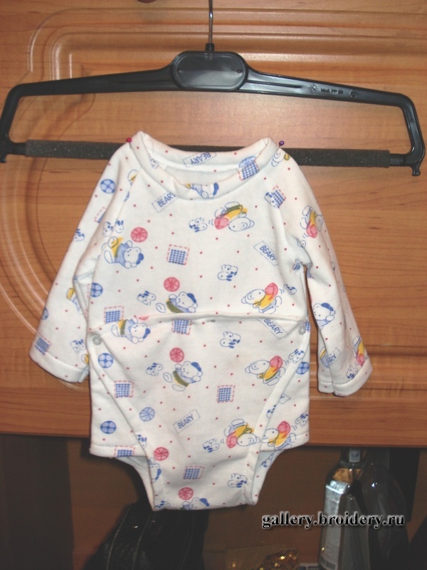 Трикотажный костюм. Шитье на оверлоке