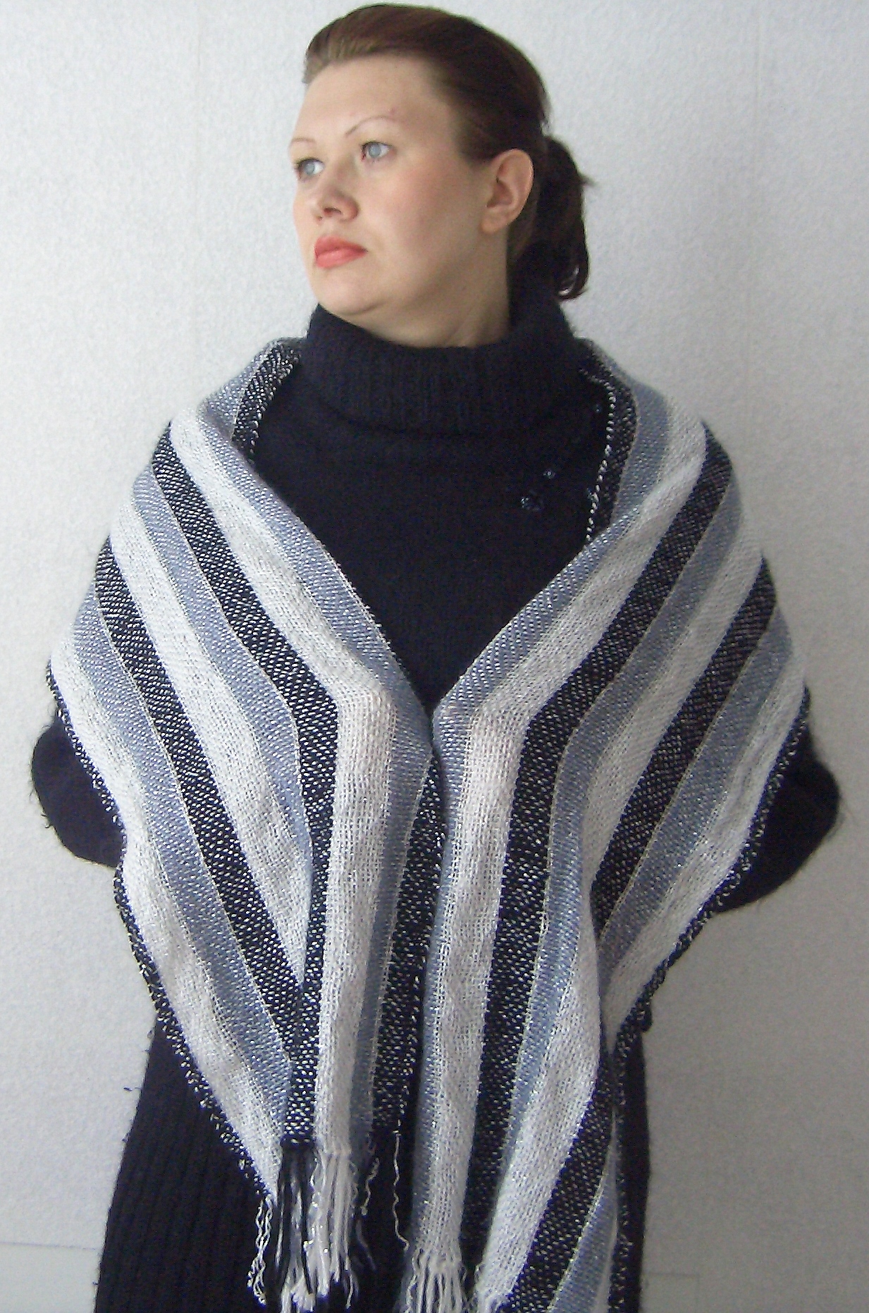 Шарф из мохера в полоску