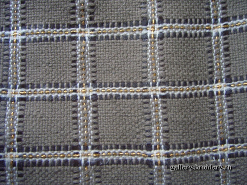 Ткань в клеточку с кожей