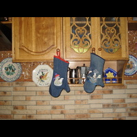 Рукавица-прихватка. Вышивка сделана на вышивальной машине