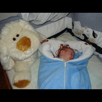 Одеяло-трансформер с машинной вышивкой по краю