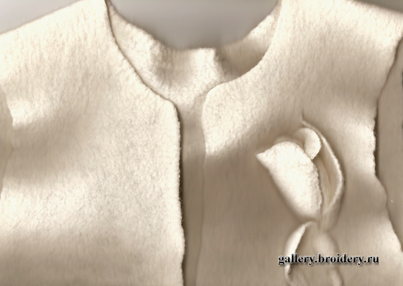 жилет "Снежный бутон"