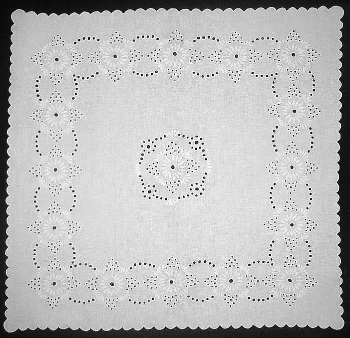 Салфетка квадратная белая