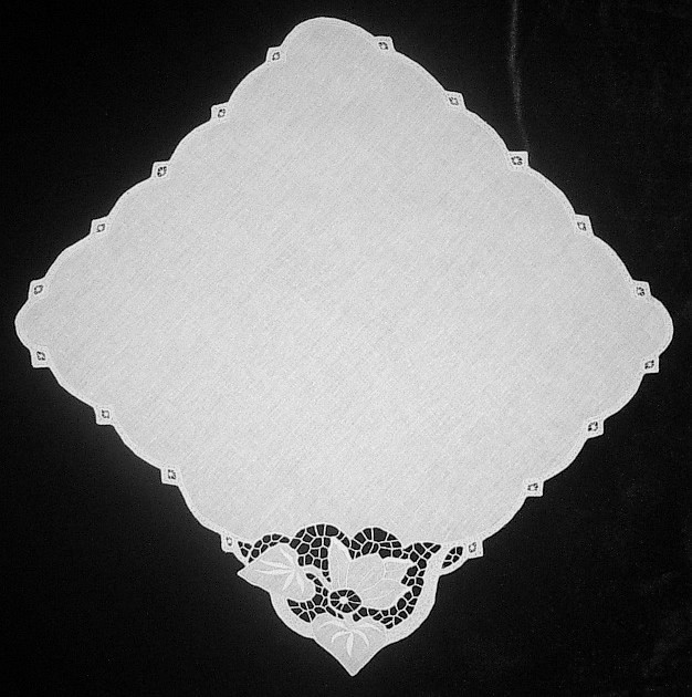 Уголок белого цвета