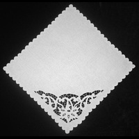 Уголок белого цвета