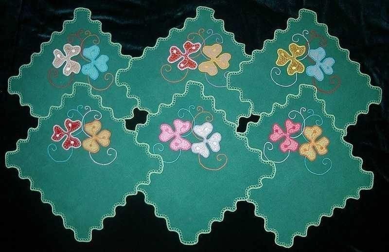 Набор салфеток зеленого цвета для столовых приборов на 6 персон