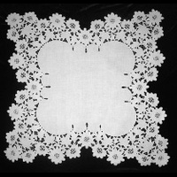 Салфетка квадратная белая