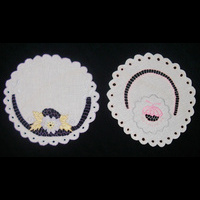 2 салфетки круглые из белого батиста