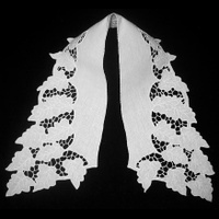 Воротник прямой белый "Листья"