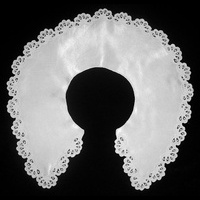 Воротник круглый из белого атласа