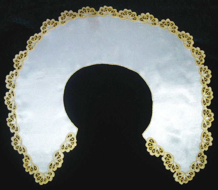 Воротник круглый из белого атласа