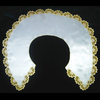 Воротник круглый из белого атласа