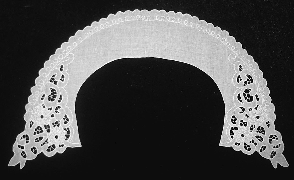 Воротник круглый белый