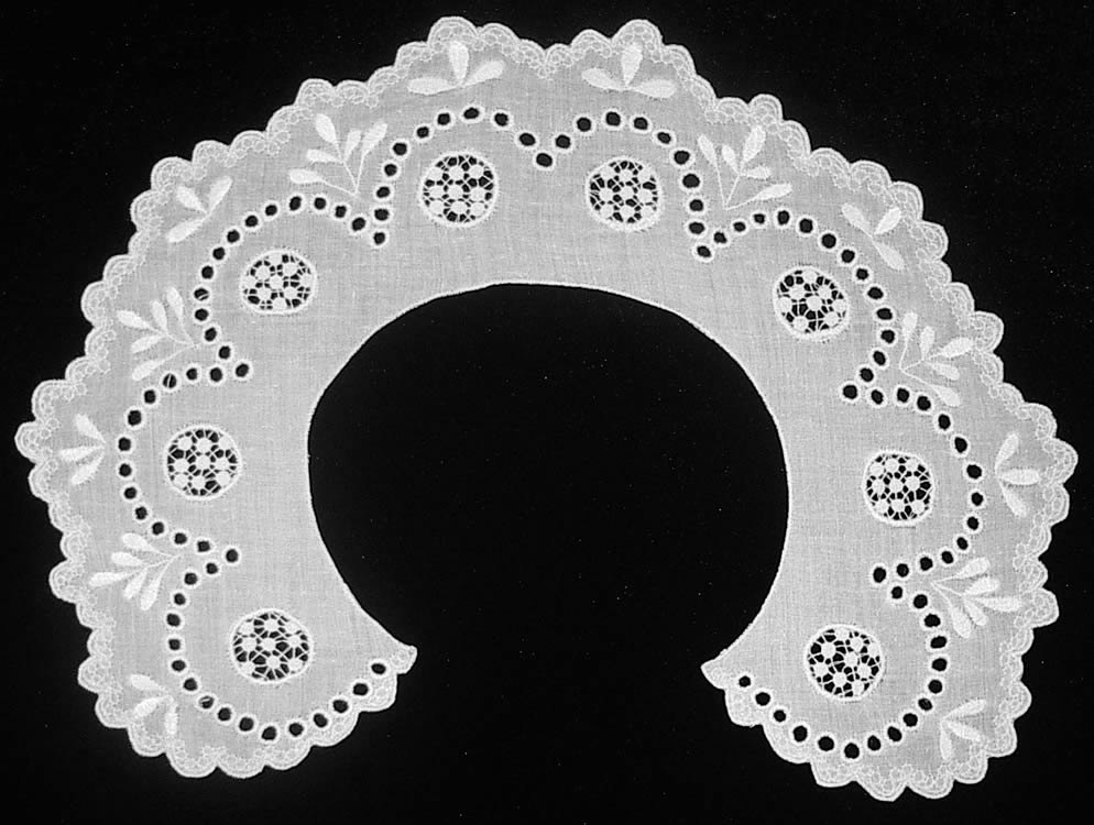 Воротник круглый белый