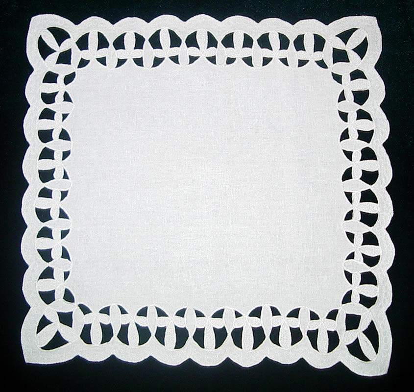 Салфетка квадратная белая