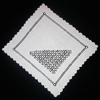 Уголок белый