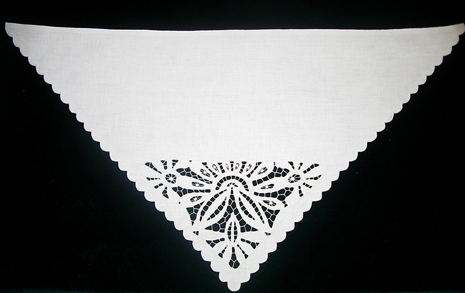 Платок на голову белого цвета