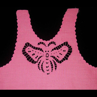 Передняя полочка детской маечки розового цвета