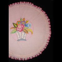 Наволочка розовая на круглую подушку