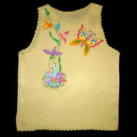 Детская маечка из желтого искусственного шелка