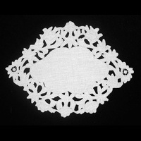 Салфетка шестиугольная белая