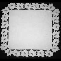 Салфетка квадратная белая