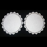 2 салфетки круглые белые