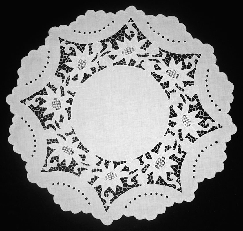 Салфетка круглая белая