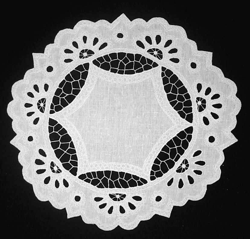 Салфетка круглая белая