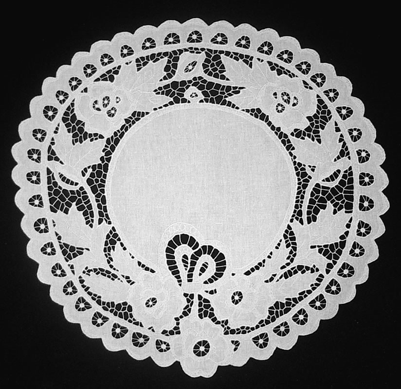 Салфетка круглая белая