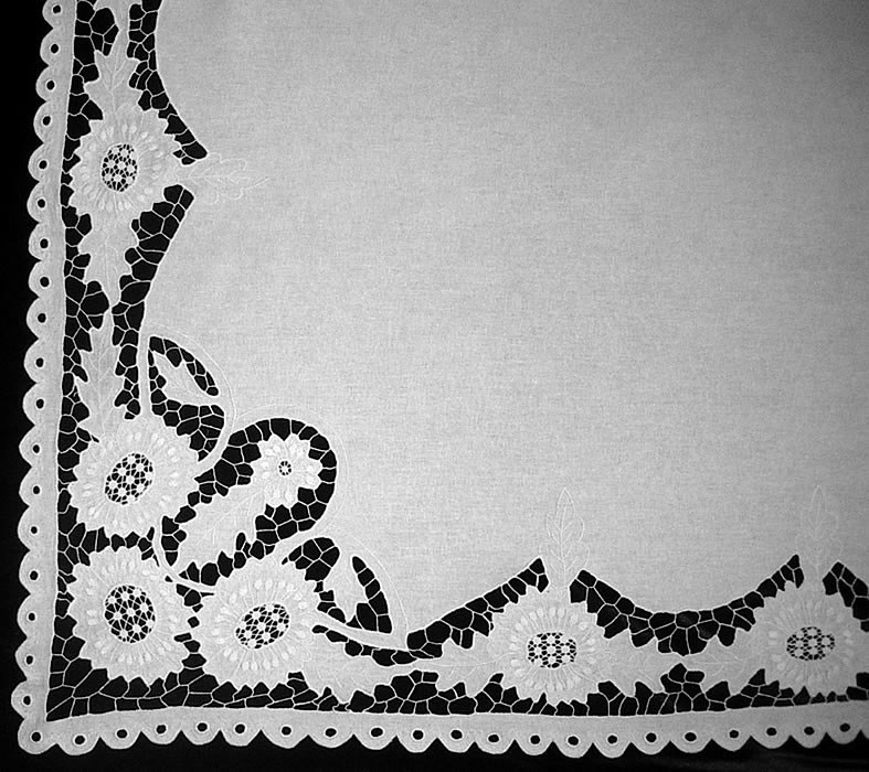 Скатерть белая на квадратный стол