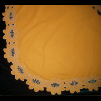 Скатерть горчичного цвета на прямоугольный стол