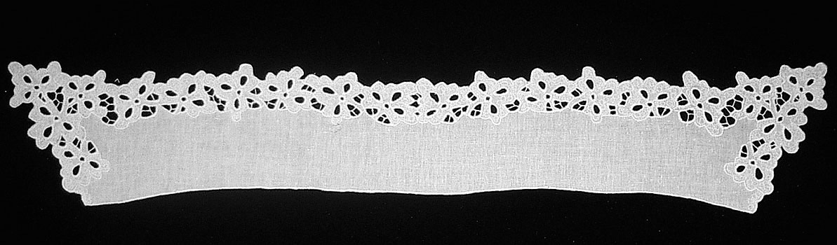 Воротник прямой белый