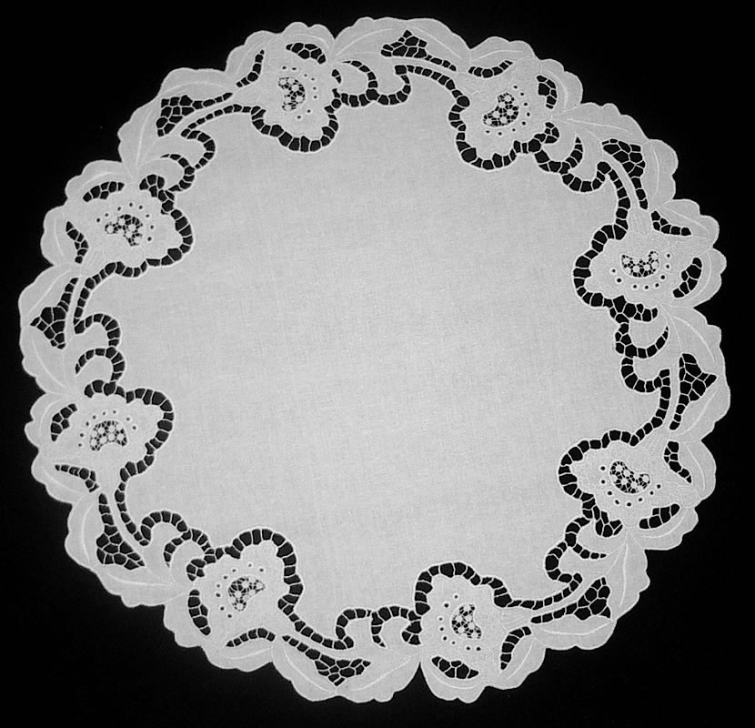 Салфетка круглая белая