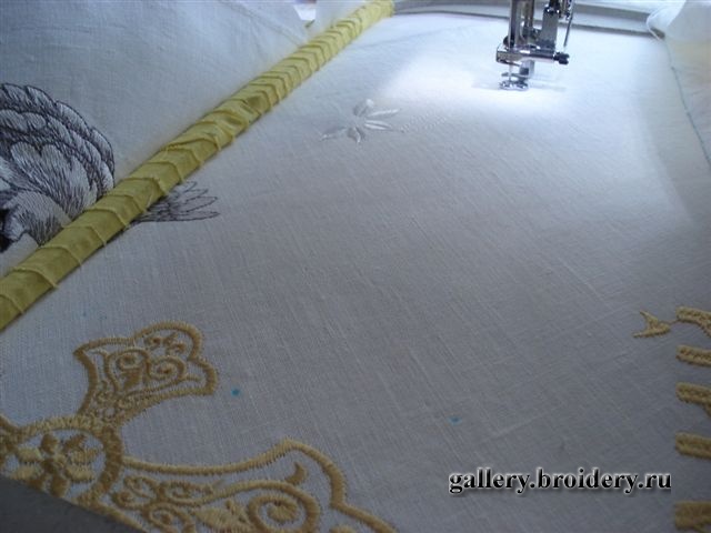 Крестильный комплект. Машинная вышивка. Процессы